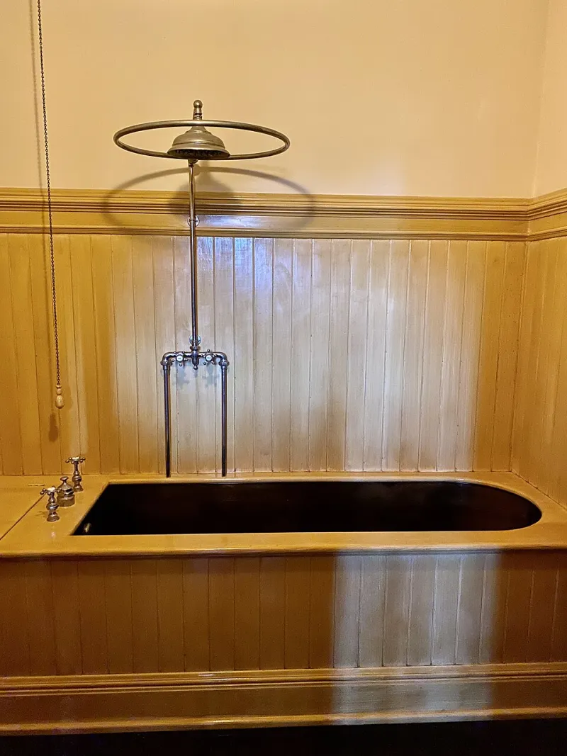 The 2 A.M. Hallway Bath Deserves a Design Budget Too